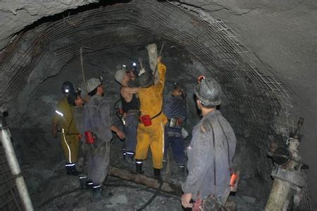 平安工程爆破中的危险因素分析以及应对工程爆破危险的措施